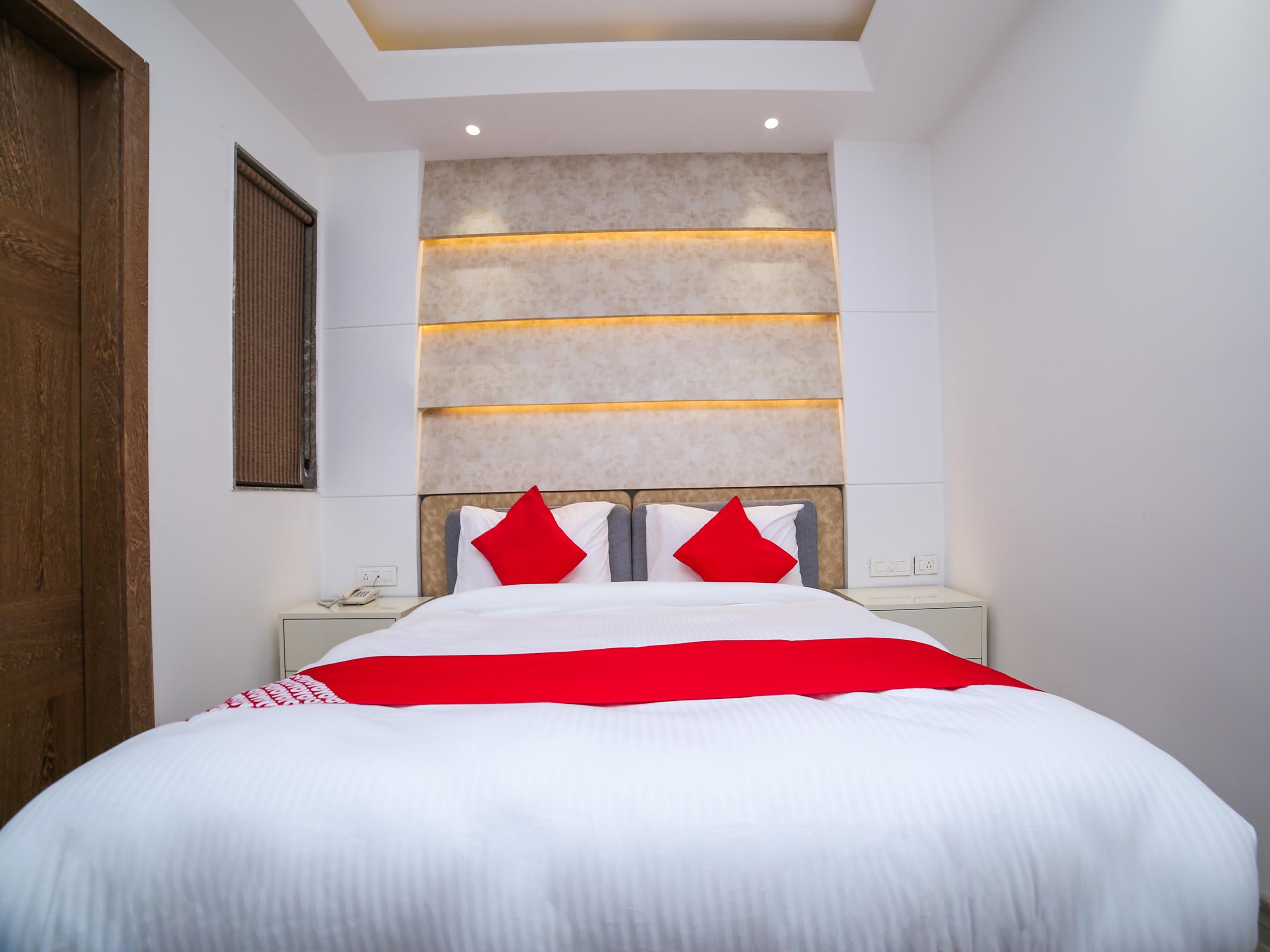 Townhouse Oak Hotel Dev Palace 德里 外观 照片